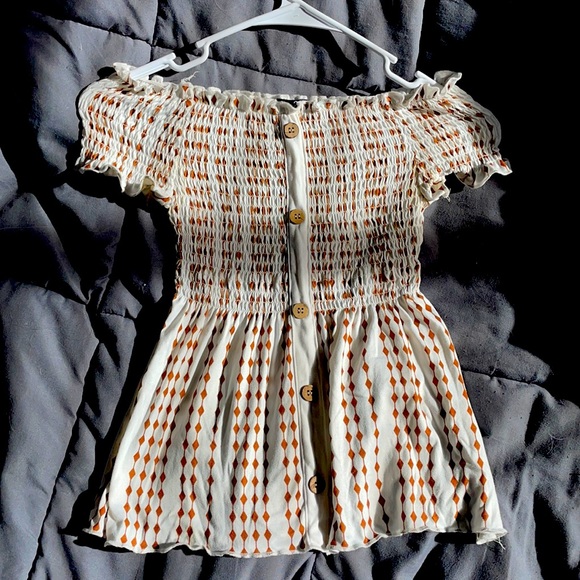 RUE21 Off-Shoulder Patterned Top - Picture 1 of 6